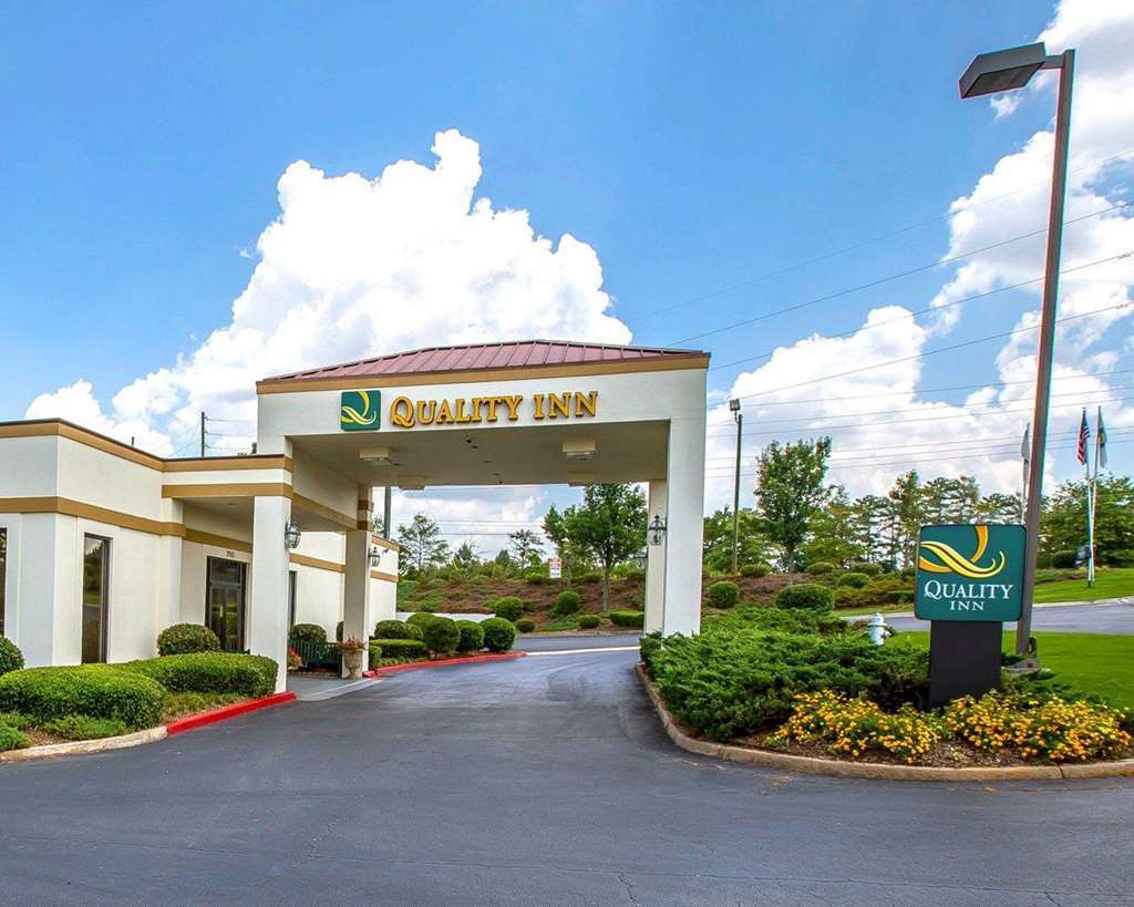 Quality Inn Suwanee I-85 Exterior photo